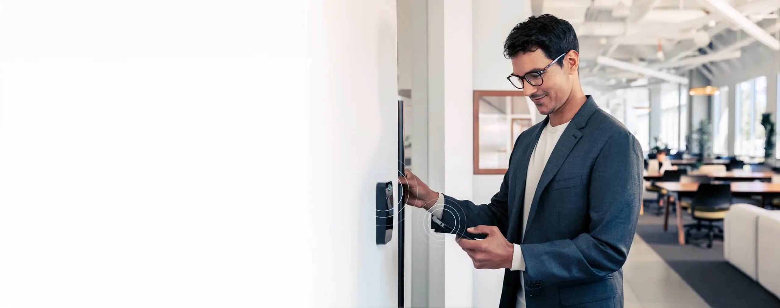 Guide to Mobile Access Control – Smartphone Door Access